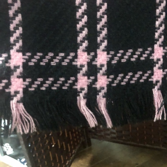 MICHELE vintage plaid skirt ๐ - Picture 2 of 5